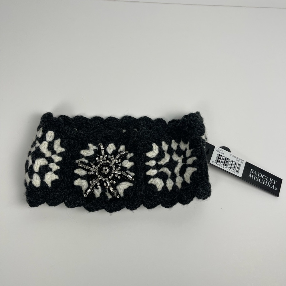 NWT Badgley Mischka Black and Ivory Beaded Crochet Headband One Size New